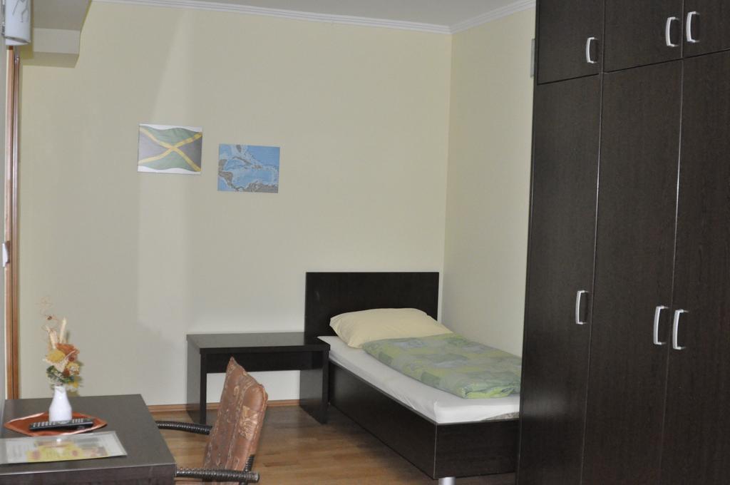 Guest House Mlada Lipa ماريبور المظهر الخارجي الصورة